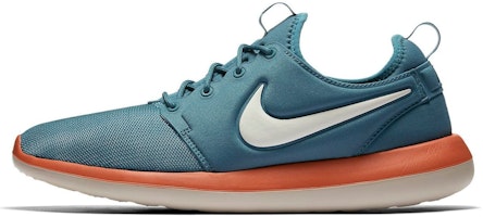 Nike Roshe Two 'Iced Jade' Sepatu Sneakers Hijau Muda 844656-301 Buy Nike Roshe Two 'Iced Jade' Sepatu Sneakers Hijau Muda 844656-301