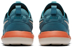 Nike Roshe Two 'Iced Jade' Sepatu Sneakers Hijau Muda 844656-301 Purchase Nike Roshe Two 'Iced Jade' Sepatu Sneakers Hijau Muda 844656-301