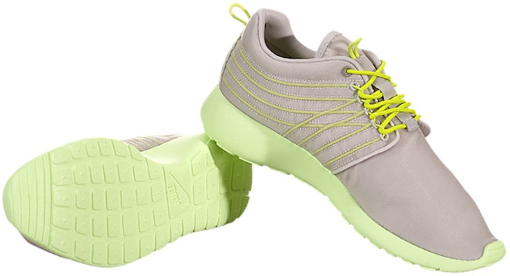 나이키 로쉬런 딘 FW QS '그레이' (Nike Rosherun Dyn FW QS 'Grey') 580579-037 Shop 나이키 로쉬런 딘 FW QS '그레이' (Nike Rosherun Dyn FW QS 'Grey') 580579-037