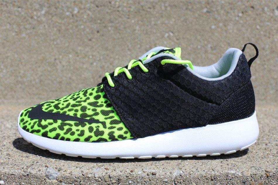 Nike Rosherun FB 'Leopard' 580573-701