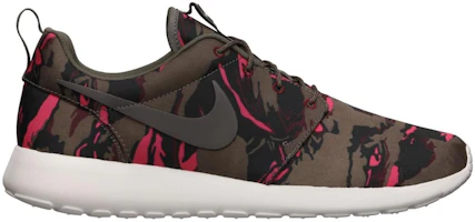 Nike Rosherun Gpx 'Tiger Camo' 555445-221 Nike Rosherun Gpx 'Tiger Camo' 555445-221