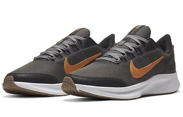 Lookbook 耐克全天候跑鞋2代“铁灰色” CD0223-004