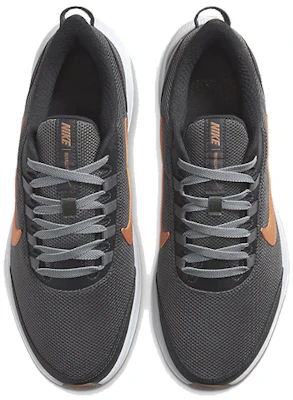 耐克全天候跑鞋2代“铁灰色” CD0223-004 Shop 耐克全天候跑鞋2代“铁灰色” CD0223-004