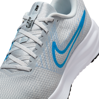 Sizing Nike Run Defy Pure Platinum/Aluminium/Putih/Biru Hero HM9594-009