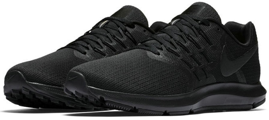 Nike Run Swift 1 低筒 跑步鞋 男款 純黑 Lookbook Nike Run Swift 1 低筒 跑步鞋 男款 純黑