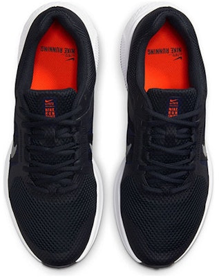 Nike Run Swift 2 低筒 跑步鞋 男款 黑藍 Shop Nike Run Swift 2 低筒 跑步鞋 男款 黑藍