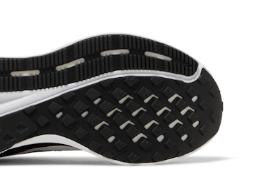 Nike Run Swift 2 'Black White'