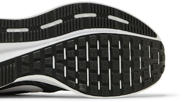 ナイキ ラン スイフト 3 ブラック/ホワイト DR2695-002 Purchase ナイキ ラン スイフト 3 ブラック/ホワイト DR2695-002