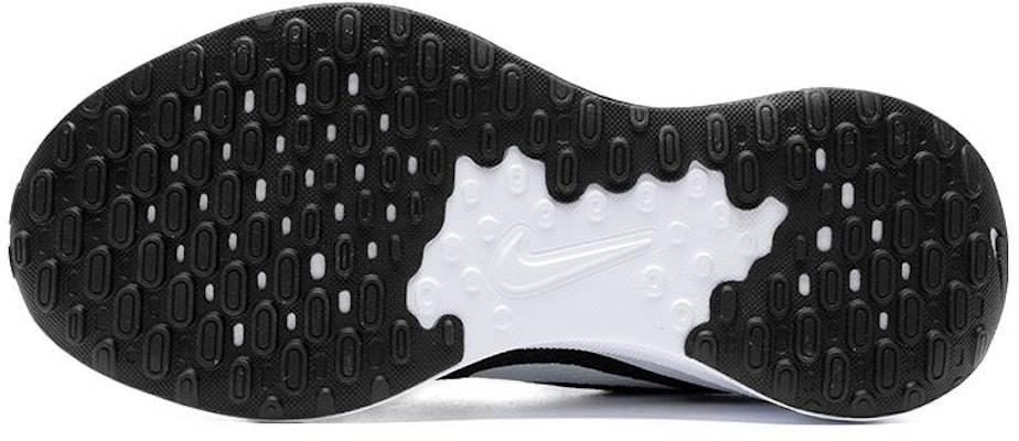Nike Revolution 7 Extra Wide 'Black White' FB8501-002 Shop Nike Revolution 7 Extra Wide 'Black White' FB8501-002