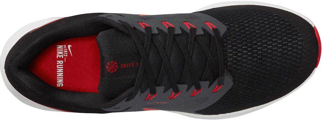 耐克 Run Swift 3 'Bred' 运动鞋 DR2695-001 Lookbook 耐克 Run Swift 3 'Bred' 运动鞋 DR2695-001