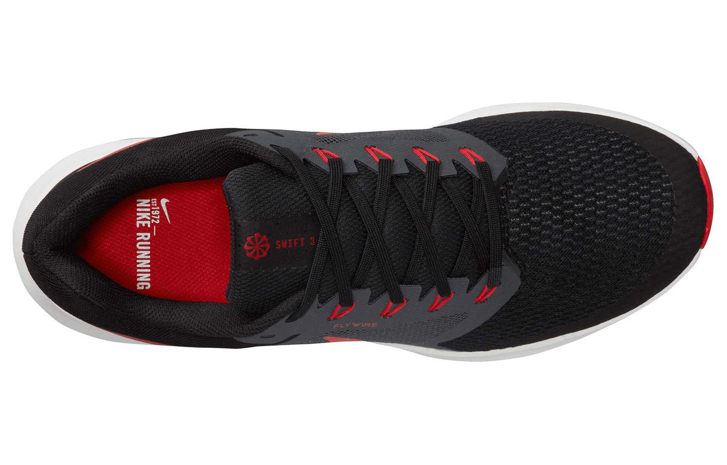 Lookbook Nike Run Swift 3 ''Bred'' Hardloopschoenen DR2695-001