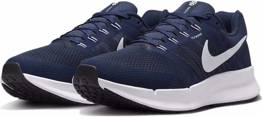 Nike Run Swift 3 'Midnight Navy Pure Platinum' DR2695-401 Lookbook Nike Run Swift 3 'Midnight Navy Pure Platinum' DR2695-401