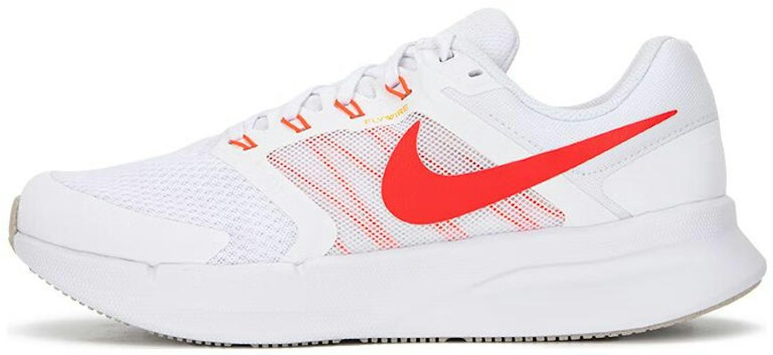 Nike Run Swift 3 'Putih dan Merah Menyala' DR2695-101 Buy Nike Run Swift 3 'Putih dan Merah Menyala' DR2695-101