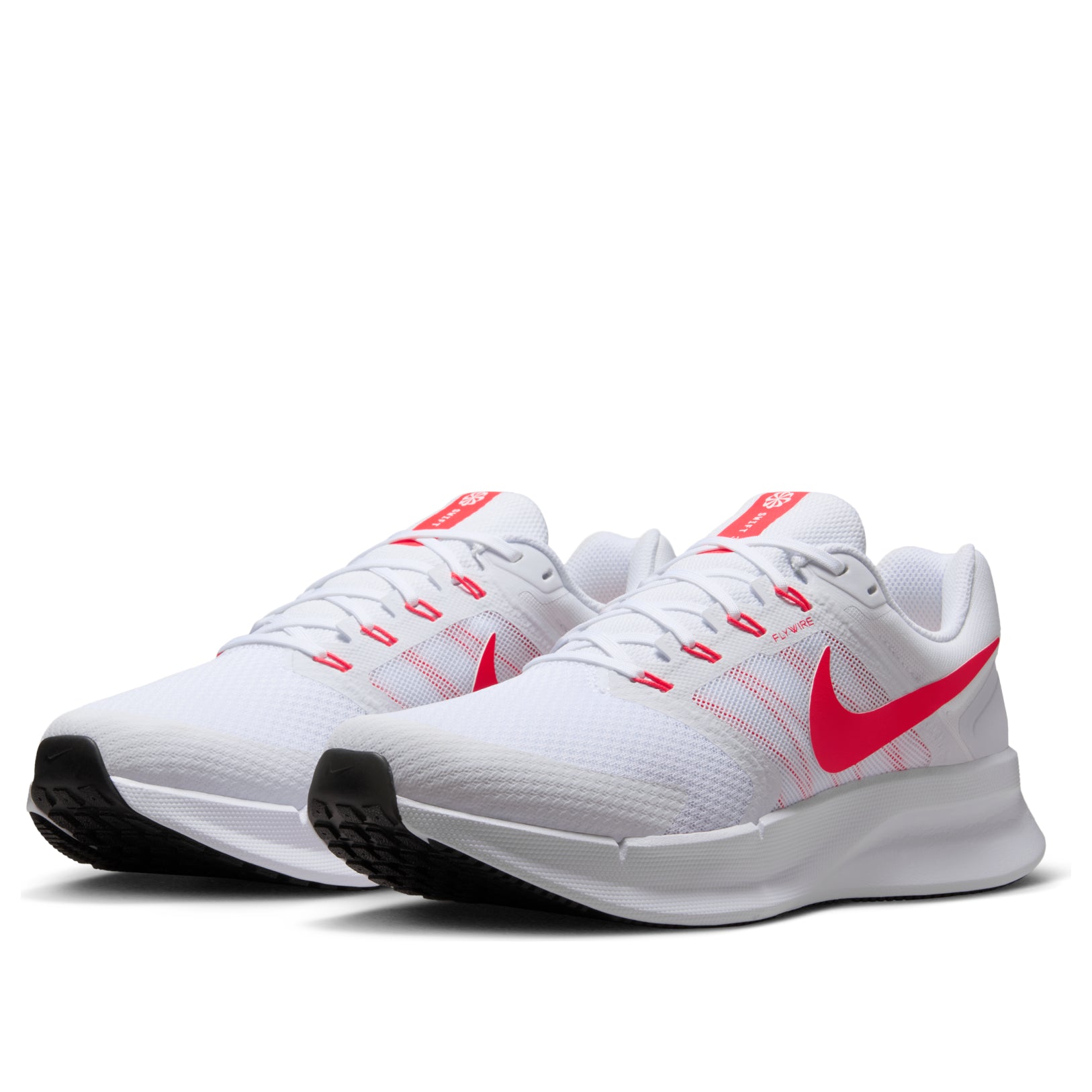 Shop Nike Run Swift 3「白色亮深紅」 DR2695-109
