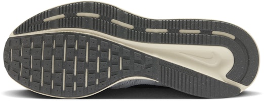 Nike Run Swift 3 ''Putih Photon Dust Hitam'' DR2695-105 Details for Nike Run Swift 3 ''Putih Photon Dust Hitam'' DR2695-105