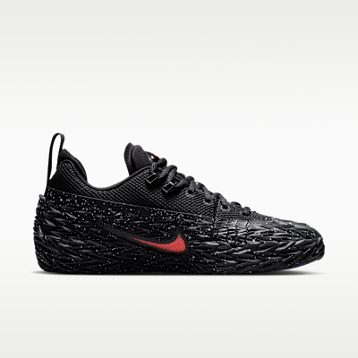 Lookbook Nike S.T. Charge EP 黑色/深煙灰/黑色/亮深紅 IO8062-003