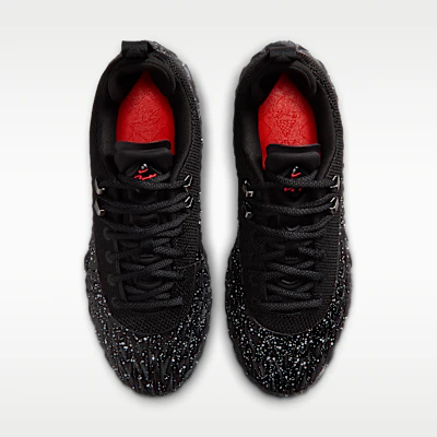 Nike S.T. Charge EP 黑色/深煙灰/黑色/亮深紅 IO8062-003 Shop Nike S.T. Charge EP 黑色/深煙灰/黑色/亮深紅 IO8062-003