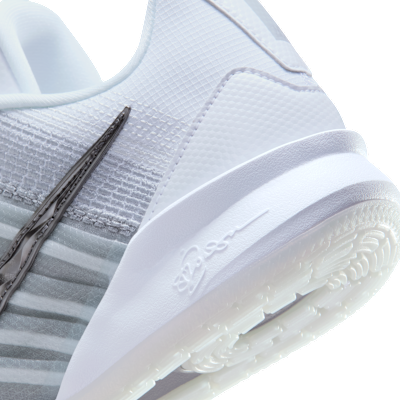 Cheap 나이키 사브리나 3 ''미 대 미'' EP 화이트/울프 그레이/포톤 더스트/메탈릭 다크 그레이 IQ5083-102