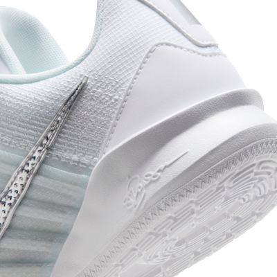 Cheap (W) Nike Sabrina 3 EP 白/綠薄荷/金屬銀 HF2882-101