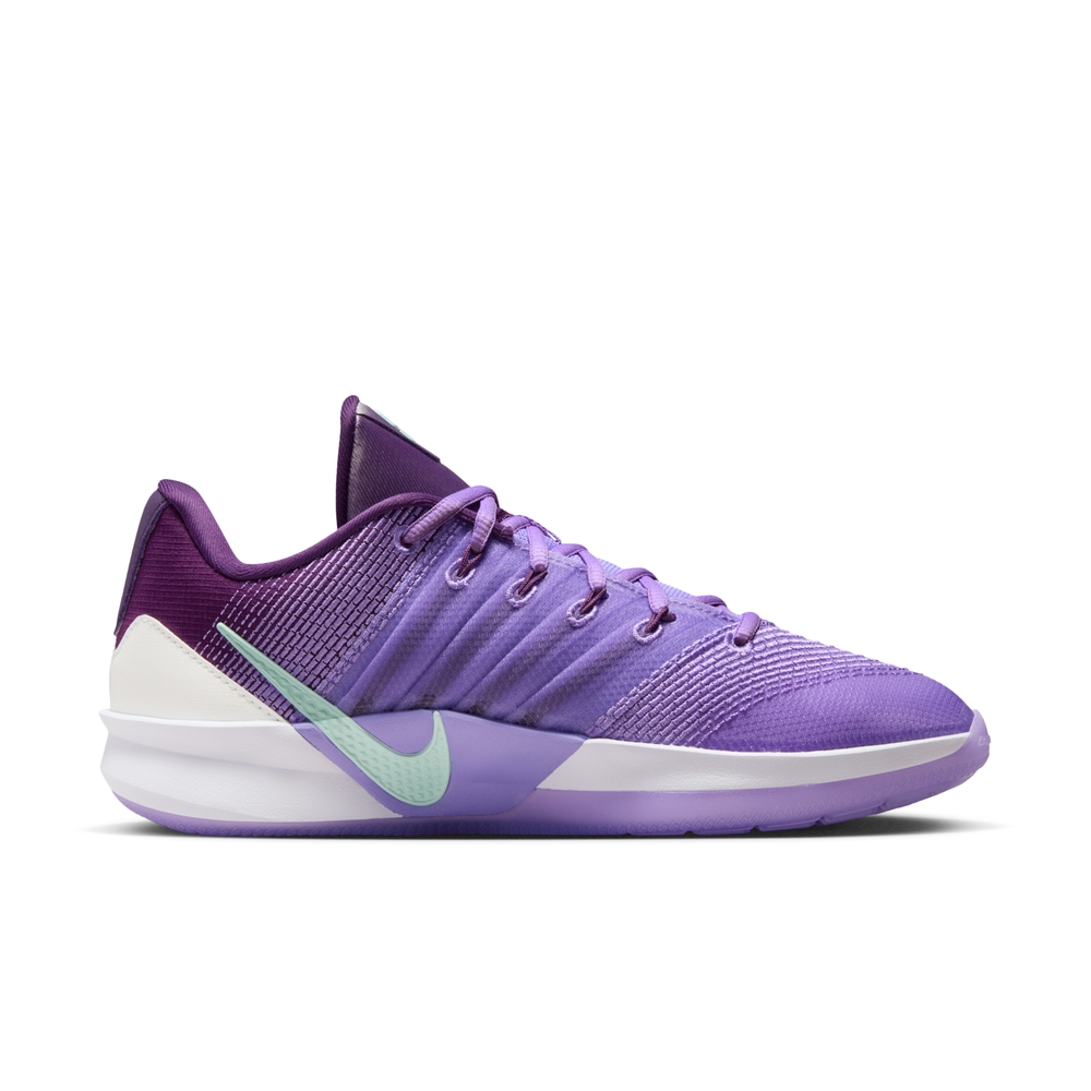 Lookbook (W) NIKE SABRINA 3 SE EP Sepatu Basket IQ5084501