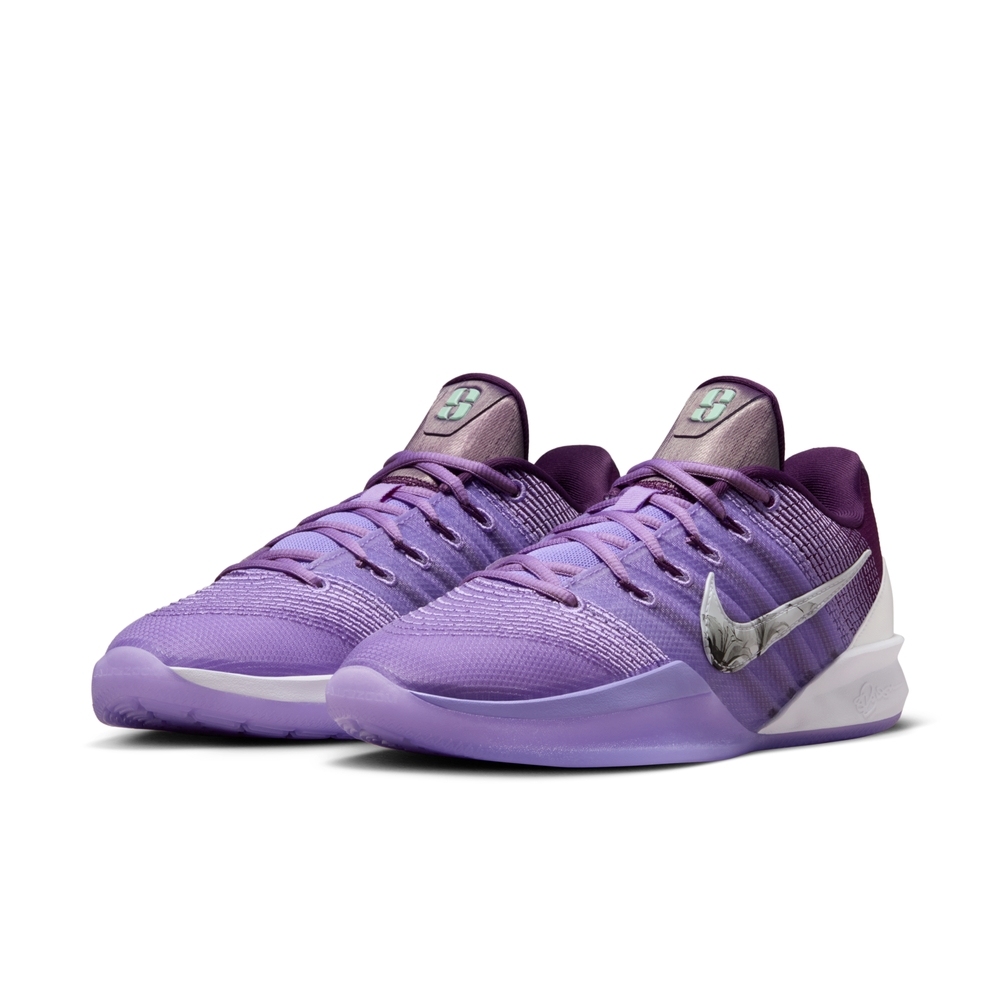 Purchase (W) NIKE SABRINA 3 SE EP Sepatu Basket IQ5084501