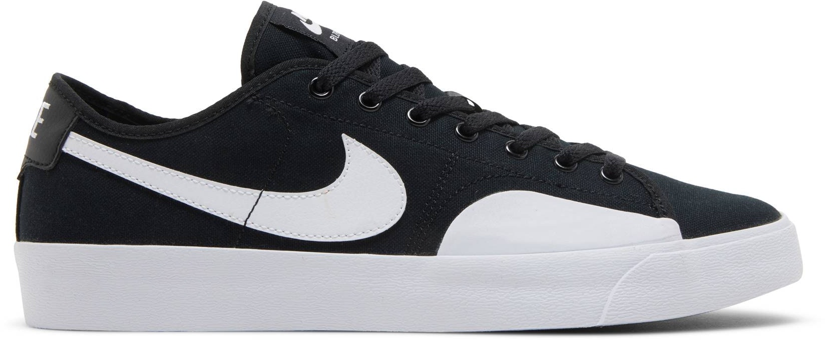 nike-blazer-court-sb-black-white