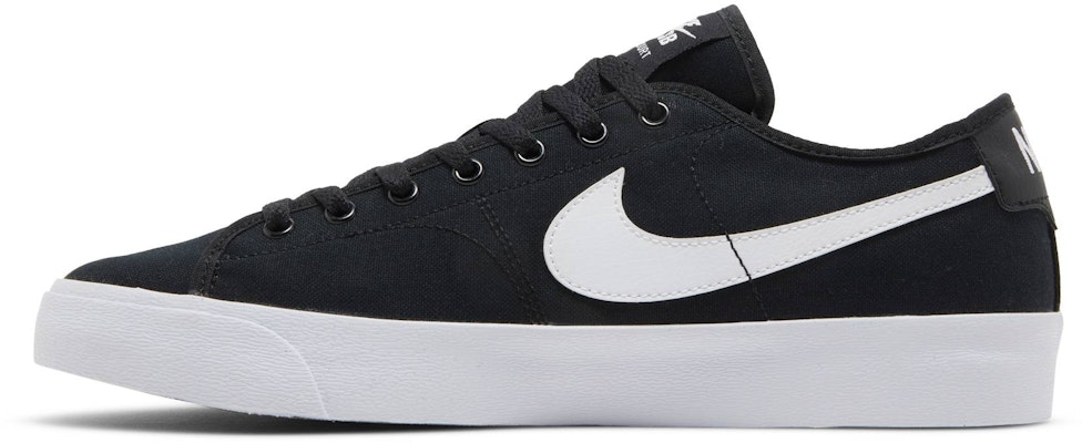 나이키 SB 블레이저 코트 '블랙 화이트' CV1658-002 Lookbook 나이키 SB 블레이저 코트 '블랙 화이트' CV1658-002