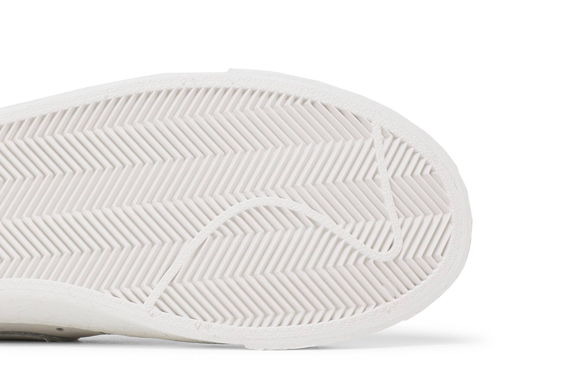 Purchase Nike SB Blazer Low Decon 'Light Bone' Sepatu Skate Putih AA4274-001