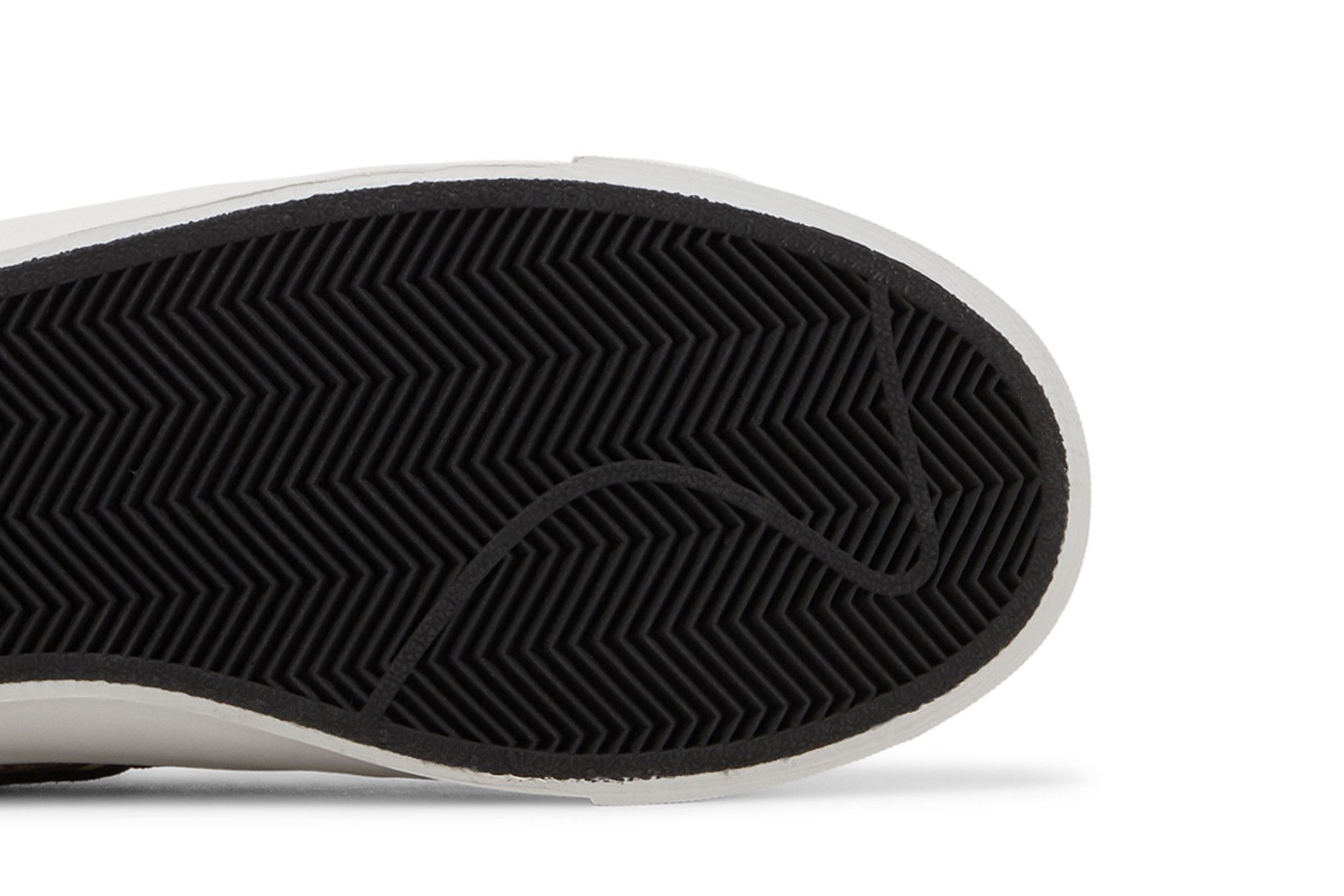 Details for Nike SB Blazer Low GT 'Camo' DO9398-002