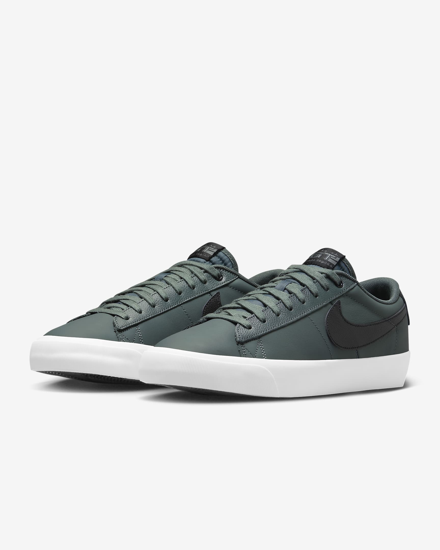 Details for Nike SB Blazer Low Pro GT ''Vintage Grün Retro'' DV1226-300