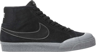 Nike Sb Blazer Zoom Mid Black/Black/Metallic Pewter 876872-006 Nike Sb Blazer Zoom Mid Black/Black/Metallic Pewter 876872-006