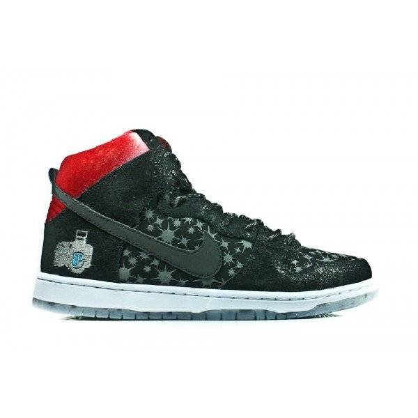 Purchase Nike SB Dunk High 'Brooklyn Projects Paparazzi Quickstrike' 707424-026