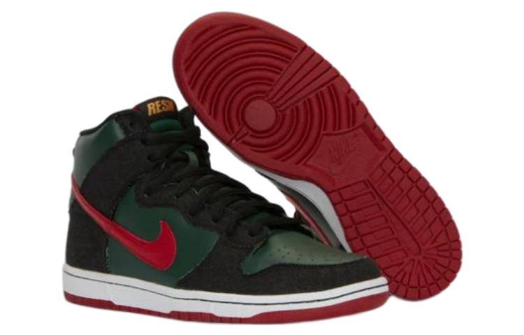 Shop Nike SB Dunk High 'Dr. Feelgood' Lelaki 305050-361