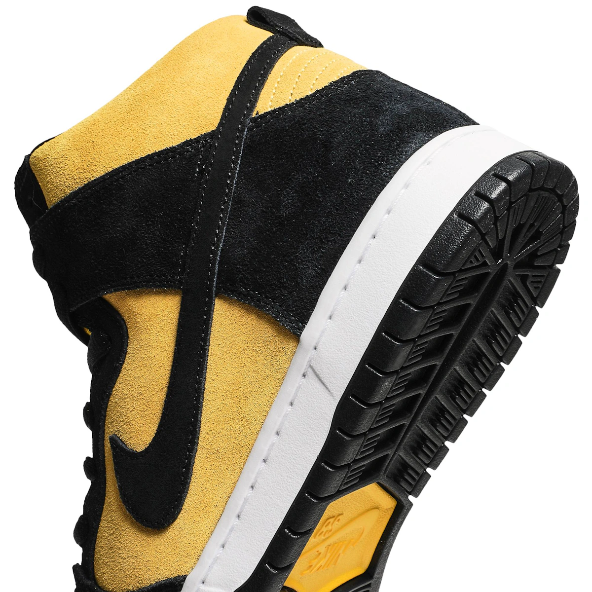Nike SB Dunk High 'Reverse Goldenrod'