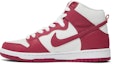 Lookbook Nike SB Dunk High 'Sweet Beet'warna Merah Beet. DQ4485-600