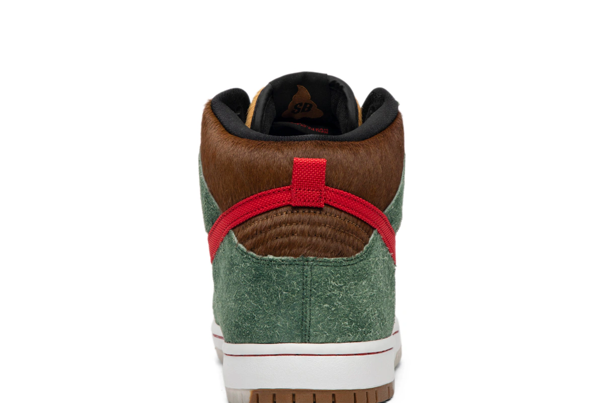 Nike SB Dunk High 'Walk The Dog' BQ6827-300