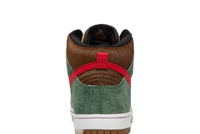Nike SB Dunk High 'Walk The Dog' BQ6827-300