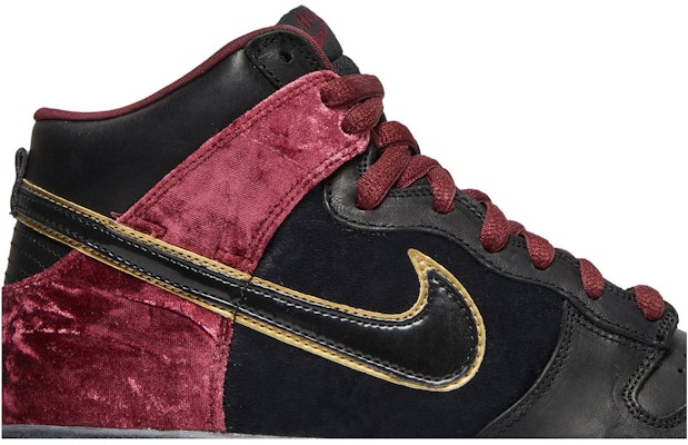 Nike maroon high hot sale tops