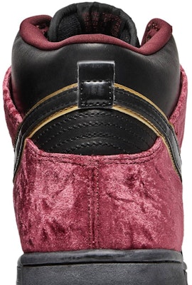 Nike SB Dunk High Premium 'Bloody Sunday' Sepatu Sneakers 313171-005 Sizing Nike SB Dunk High Premium 'Bloody Sunday' Sepatu Sneakers 313171-005