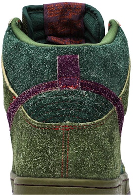 Nike SB Dunk High Premium 'Skunk' 313171-300 Sizing Nike SB Dunk High Premium 'Skunk' 313171-300