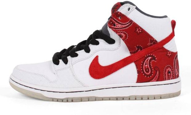 나이키 SB 덩크 하이 프로 '치치 앤 총' 305050-100 Order 나이키 SB 덩크 하이 프로 '치치 앤 총' 305050-100