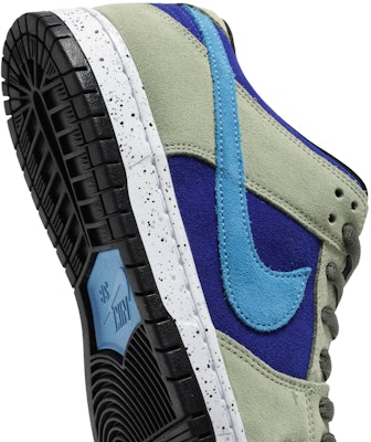 Nike SB Dunk Low 'ACG Celadon' BQ6817-301 1