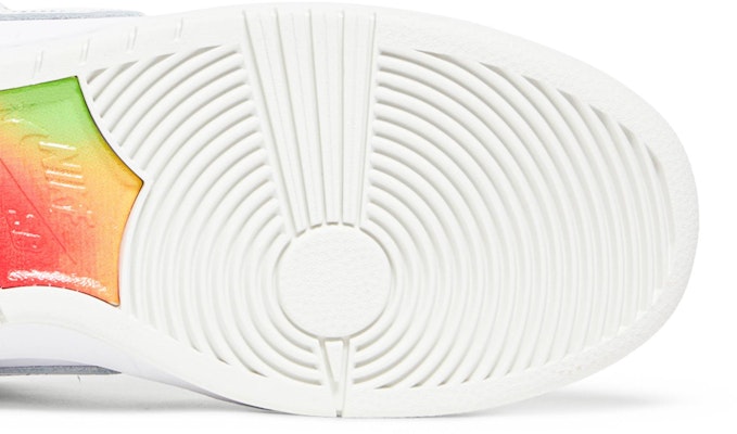 Nike SB Dunk Low 'Be True' Sepatu Sneakers DR4876-100 Purchase Nike SB Dunk Low 'Be True' Sepatu Sneakers DR4876-100