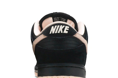 Nike SB Dunk Low 'Black Coral' BQ6817-003