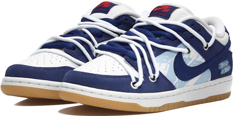 Nike SB Dunk Low 'Mutiara Seni Cemerlang' DO9395-400(Team10-Taick) Lookbook Nike SB Dunk Low 'Mutiara Seni Cemerlang' DO9395-400(Team10-Taick)
