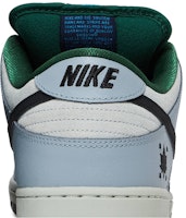 Nike SB Dunk Low 'Maple Leaf Central Park' 313170-021 Sizing Nike SB Dunk Low 'Maple Leaf Central Park' 313170-021