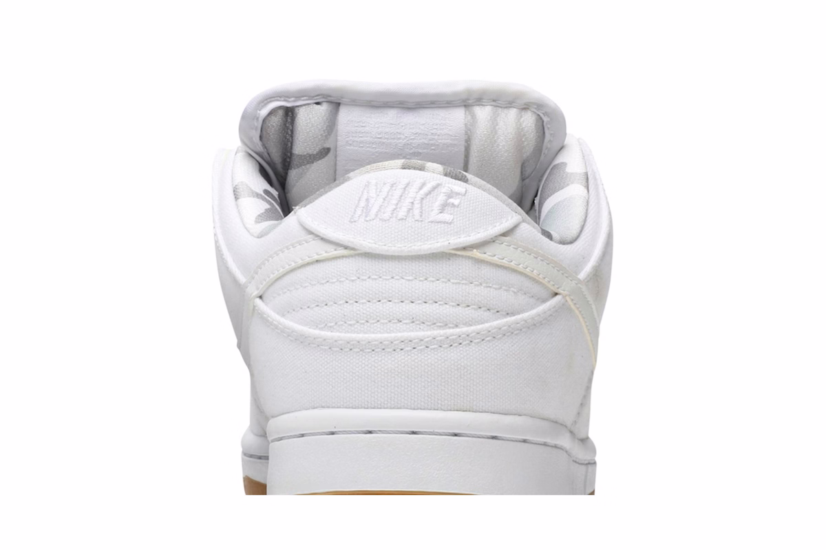 Nike SB Dunk Low 'Tokyo' 2015 304292-110