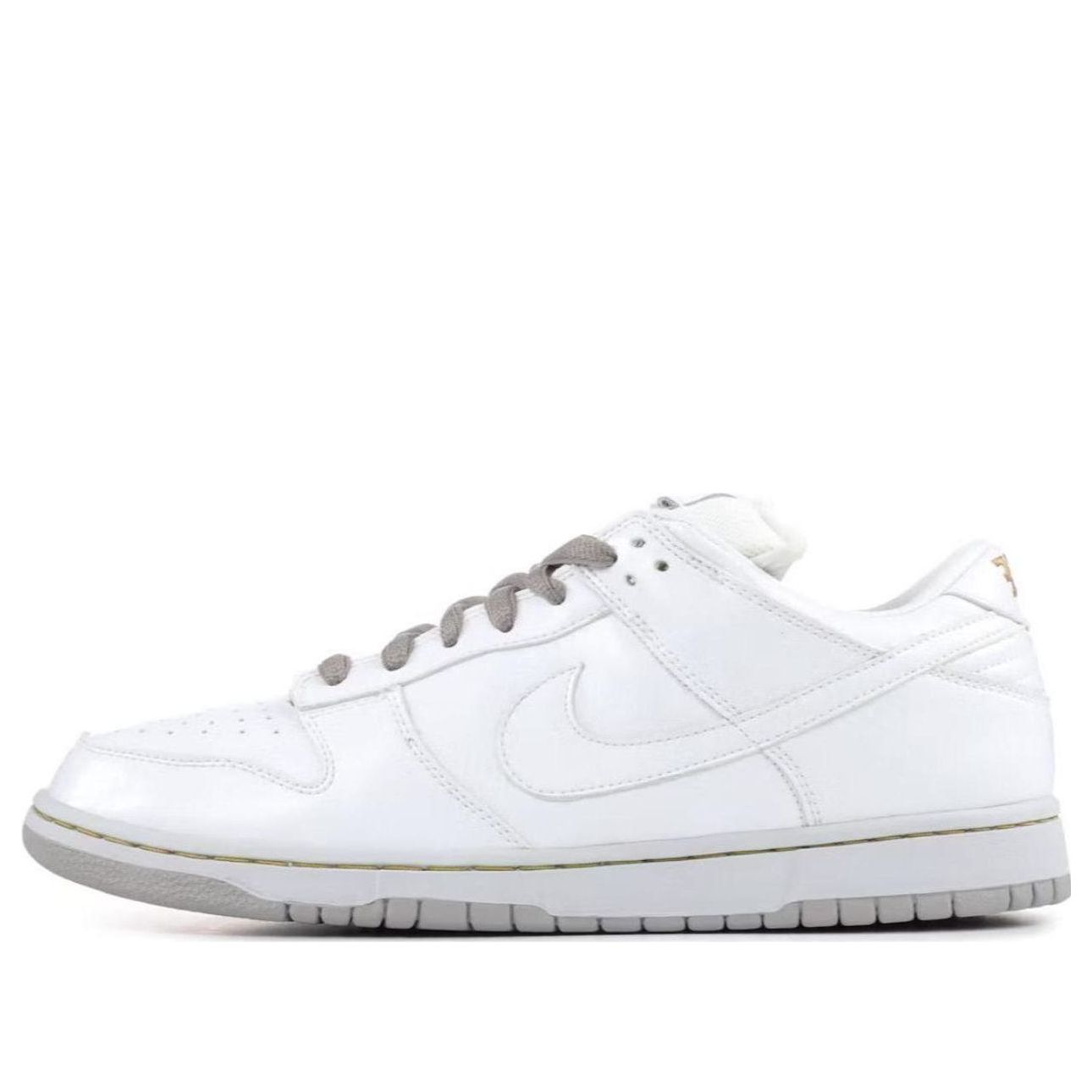 Nike SB Dunk Low PRM 'Medicom 4' 313170-111