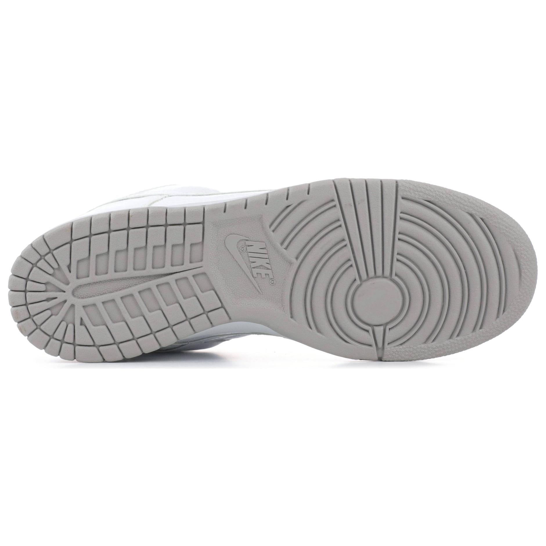 Shop Nike SB Dunk Low PRM 'Medicom 4' Zapatillas. 313170-111