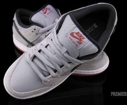 耐克SB Dunk Low Pro '烟煤红木色'篮球鞋 304292-060 Purchase 耐克SB Dunk Low Pro '烟煤红木色'篮球鞋 304292-060